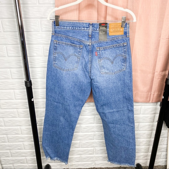 Levi’s NEW Wedgie Straight High Rise Cropped Jeans - Picture 6 of 6